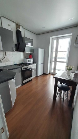 Продам однокімнатну квартиру з ремонтом - фото 1