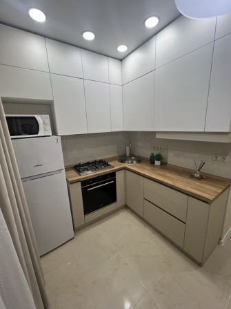 Однокімнатна квартира!Центер міста!Мінімальне оформлення.Програми ТАК - фото 1