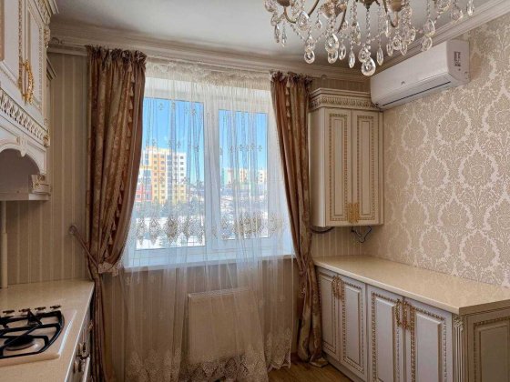 Продаж 2-рівневої квартири на Щасливому! Ровно