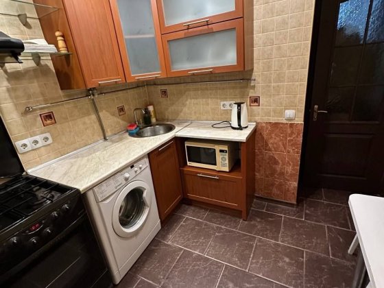 Продам укомплектовану квартиру в цегляному будинку по вул. Супруна Суми