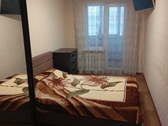 Продається 3-х кімнатна квартира у Покровському районі. Кривой Рог