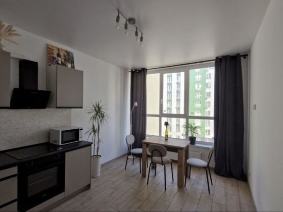 Однокімнатна квартира з сучасним ремонтом в районі Центрального парку! Ірпінь