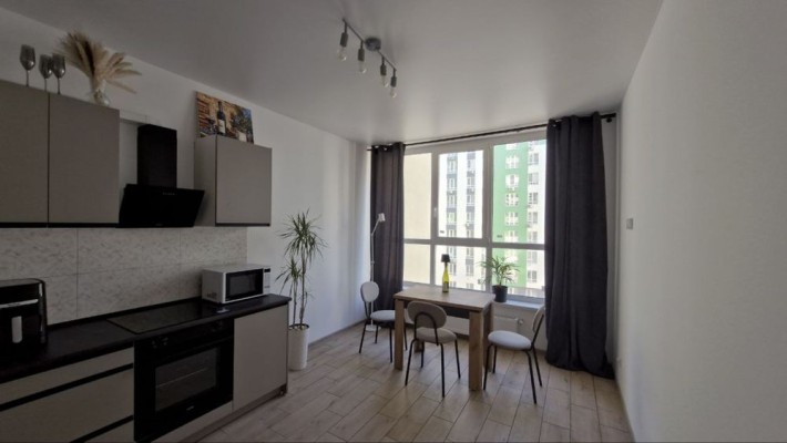 Однокімнатна квартира з сучасним ремонтом в районі Центрального парку! - фото 1