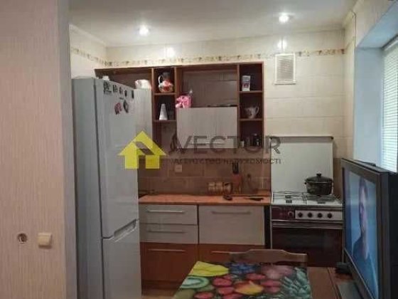 Трикімнатна з ремонтом. Поверх 2/5 . ТОРГ! Полтава