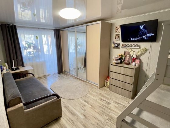 Продаж 1-кімнатної квартири з ремонтом Ровно