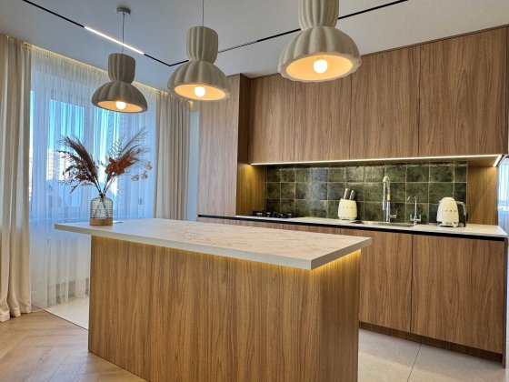 Євро 4-ох кімнатна квартира 125 м + комора 5 м. ЖК Центральний. Продаж Ирпень