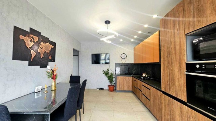 Сучасна 3к квартира з ремонтом. ЖК Нові Метри Парк, Ірпінь - фото 1