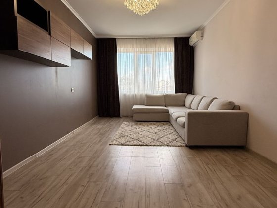 Трикімнатна простора квартира від власника Ровно