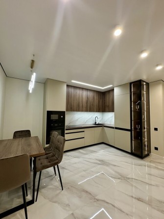 Продається 2км квартира вул. Київська, сучасна новобудова - фото 1