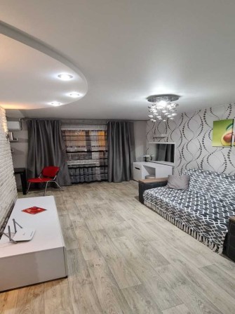 1к! квартира, Центр, 3/5 поверх, 33 м2, цегла, євроремонт, студія - фото 1