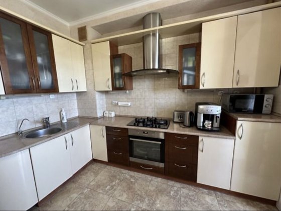 Продається 4-х кімнатна квартира на вул. Миру, район Дружба. Тернополь