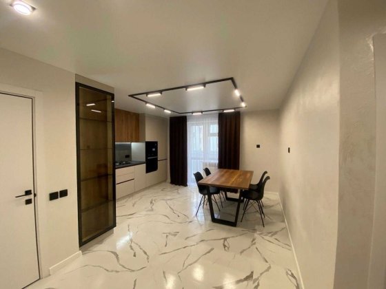 Продається 3 км квартира з ремонтом на Яреми з ремонтом Тернополь