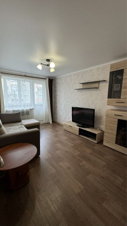 Продам двокімнатну  квартиру по вул Г.Кондратьєва 112 - фото 1