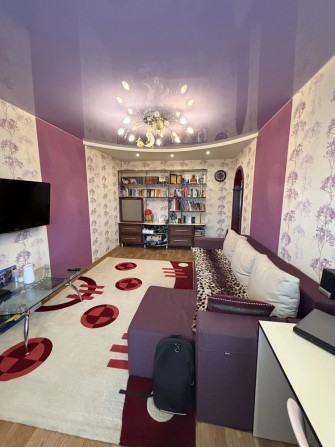 Трикімнатна квартира в центрі міста - фото 1