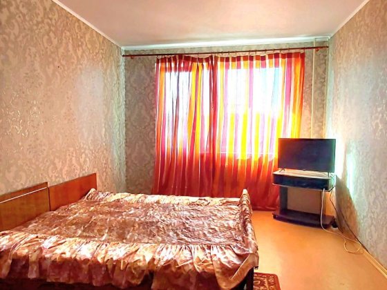 Продаж 1 кімнатна квартира з великою кухнею  вул.Глеюватська (Фрунзе) Кривой Рог