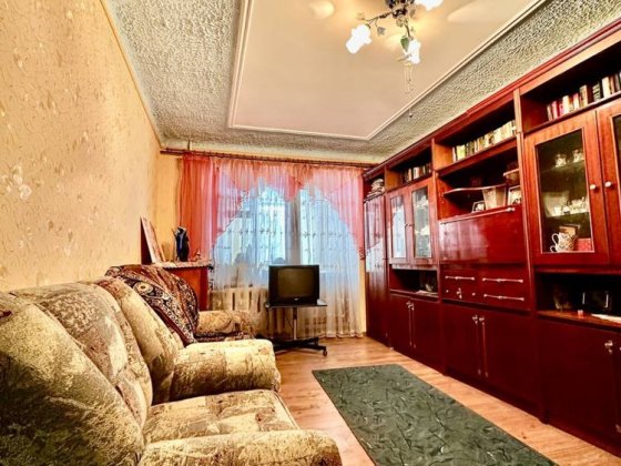 Однокімнатна на 1 поверсі з балконом Суми