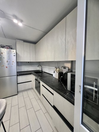 Продається 2к. Квартира по вулиці Сергія Короля район Дружба - фото 1