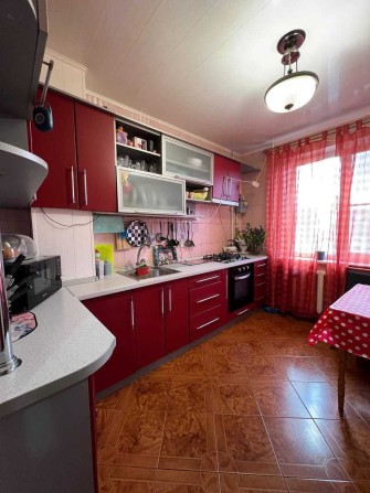 Продаж 3-кімнатної квартири вул. Г.Крут (біля Атріума) - фото 1