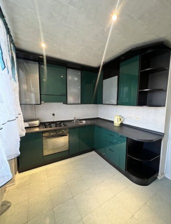 Трикімнатна квартира в Центр ( біля Білого дому) - фото 1