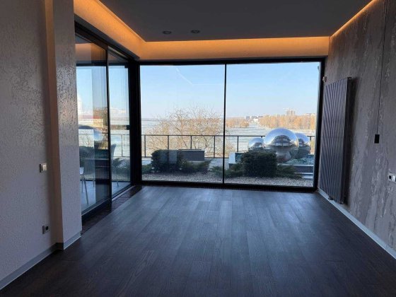 Елітна квартира в центрі міста. Панорама на озеро. Тернополь