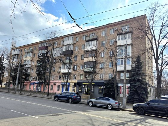 1 комнатная по ул. Лермонтова (Центральный),4 возле пл. Освобождения Кривий Ріг