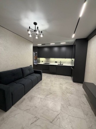 Продаж 2- кімнатної квартири на Щасливому - фото 1