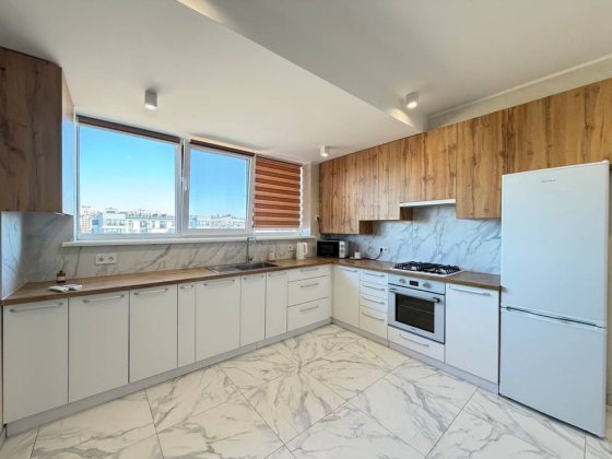 2-кімн. ЖК «Елегант», вул. Спаська 9, навпроти Щасливого Ровно