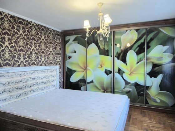 )( Продаж 3-К квартири з Автономним газовим опаленням Ровно