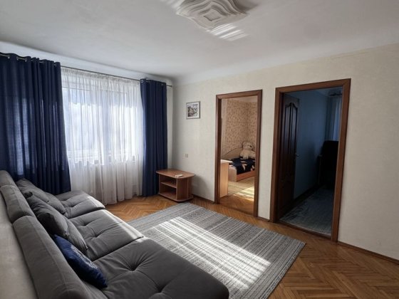 Продаж 4х кімнатної квартири Ровно