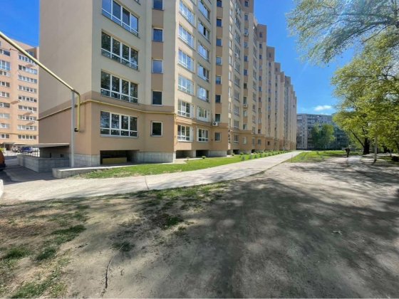 Продам квартиру 3-кімнати 85 квадратів Суми