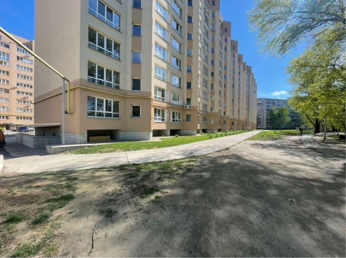 Продам квартиру 3-кімнати 85 квадратів - фото 1