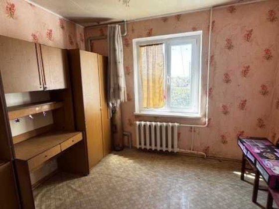 Продам трикімнатну квартиру 5м-н Зарічний б. 69 Кривой Рог