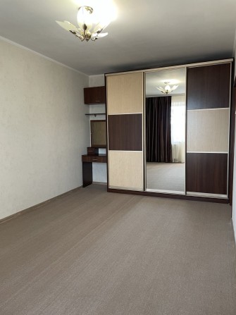 Левада, вул. В. Івасюка (Головка), 1-кімн.квартира. - фото 1