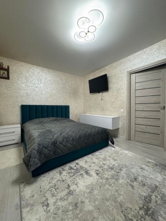 Красива 2-к квартира з ремонтом ,укомплектована .Чудовий район міста! - фото 1