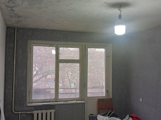 Продам квартиру 1 комнатную ( Вул. С.Колачевського)о Кривий Ріг