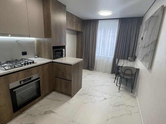 Продаж 1 км квартири з ремонтом в новобудові на Білогірській Тернополь