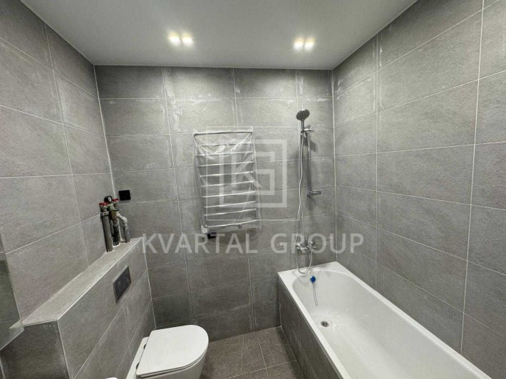 Продам ГАРНУ 1к квартиру Центр міста ЖК Royal Park. Підземний паркінг. - фото 1