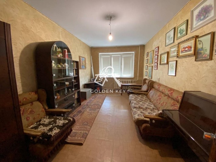 Продаж 3 кімнатної квартири по вулиці Українська - фото 1