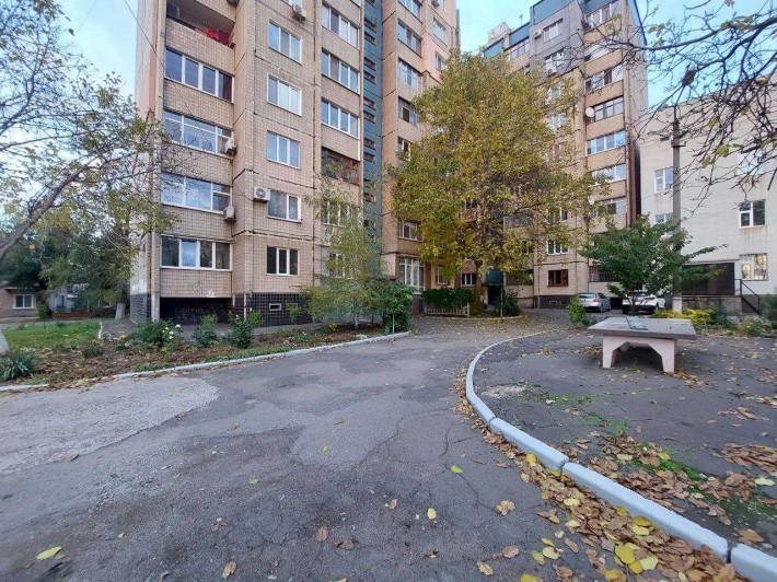 Продаж 4к квартири з гарним плануванням у ЦМ р-ні на Карачунах - фото 1