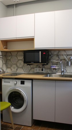 Продаж однокімнатної квартири з ремонтом - фото 1