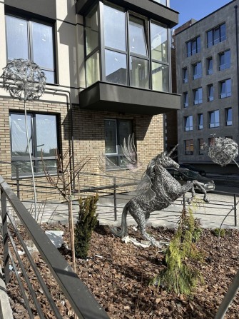 Спеціальна пропозиція ! Продаж квартири:Кухня -студія і 2 спальні - фото 1