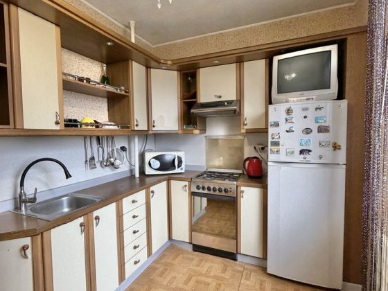 2 кімнатна квартира на Макулані Всебратське 2 Центрально-міський район Кривой Рог