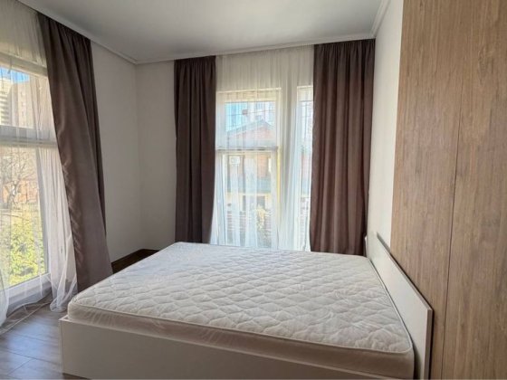 Продаж 2 кім новобудови ЦЕНТР,меблі+техніка, паркомісце, власна тераса Рівне