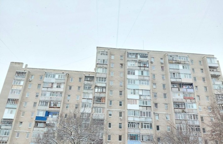 1 кімнатна квартира на 2 поверсі в центрі міста Суми - фото 1