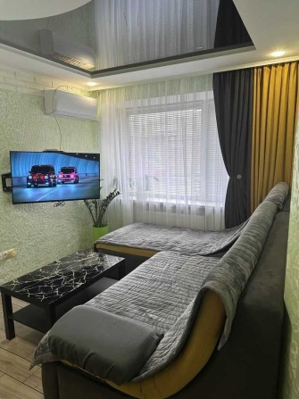 2к квартира 43м2 з сучасним ремонтом - фото 1