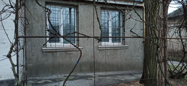 Квартира двухкомнатная на Мопре,с двумя гаражами. - фото 1