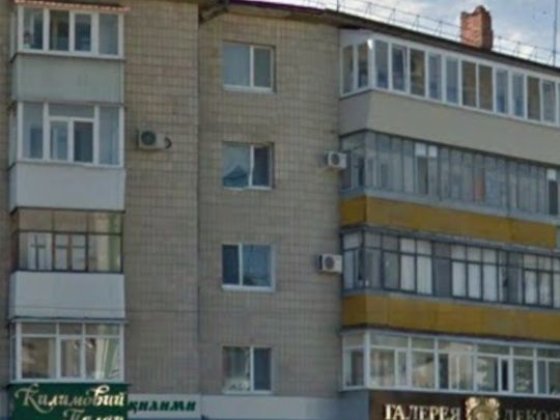 Продам 2ком возле Флага Полтава