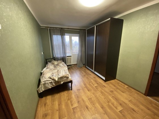 2 комнатная ул. Криворожстали, 9 район Червоной Кривой Рог