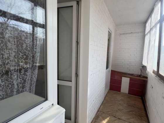 Однокімнатна квартира на 2му поверсі. Цегляний будинок Сумы