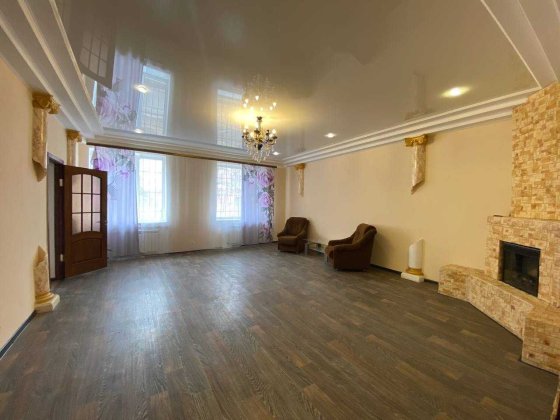 Продается 3х-комнатная сталинка с автономкой, ул.Вокзальная (Червоная) Кривий Ріг